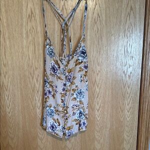 American Eagle women’s floral tank top